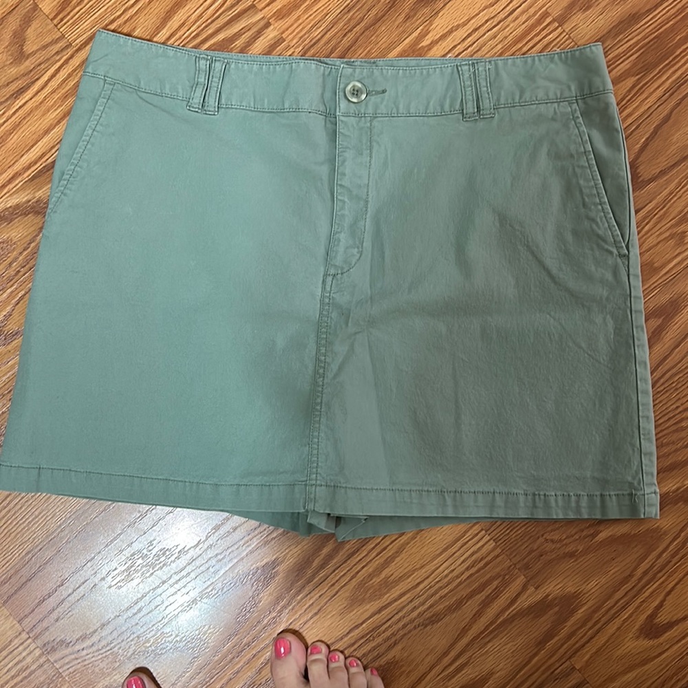 Dockers Skort. Size 14. Green.